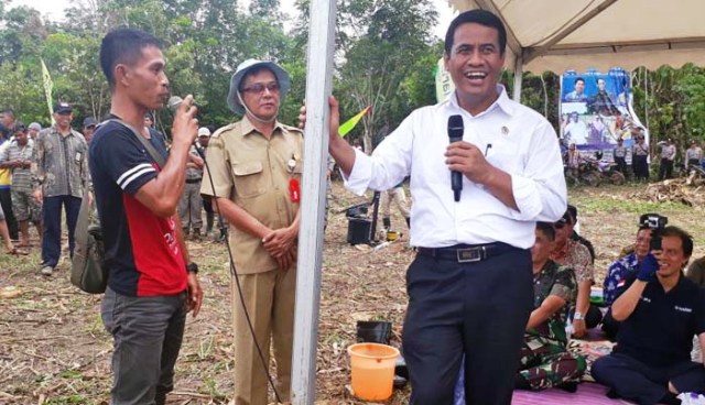 Mentan Akui Surprise, Petani Jagung Kalteng Melancong ke Luar Negeri